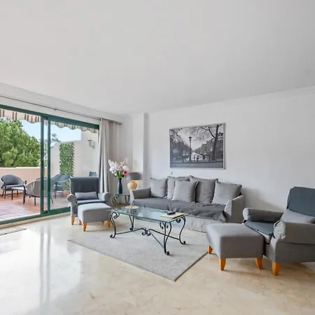 Spacieux A Apartamento Marbella