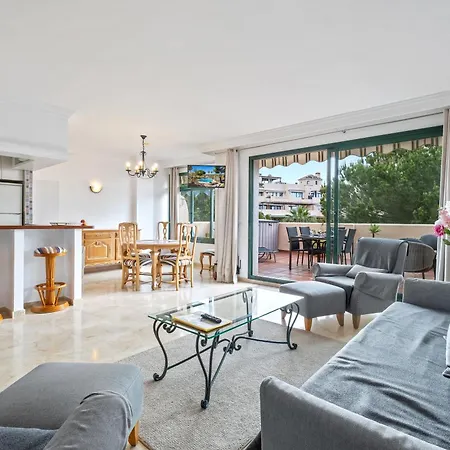 Spacieux A Apartment Marbella
