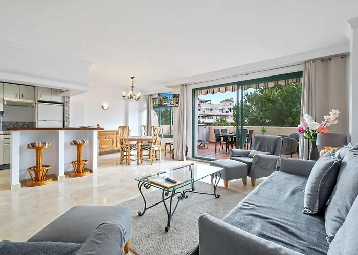 Spacieux A Apartament Marbella